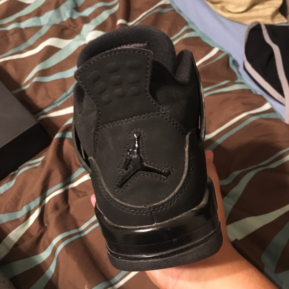 Air Jordan 4 Retro - Picture 8 of 12